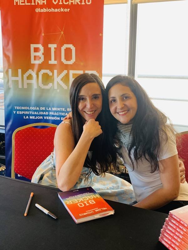 Mariana con Melina Vicario